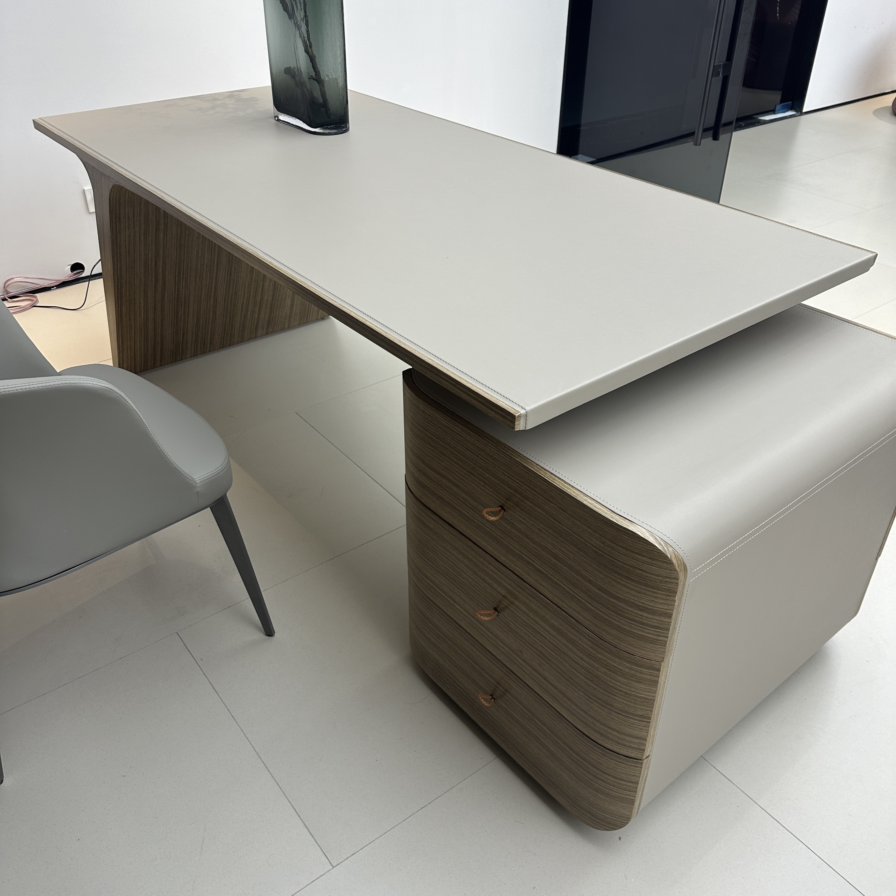 ！@High Quality Office Desk and - Office Furniture Manufacturers avaliação e preço